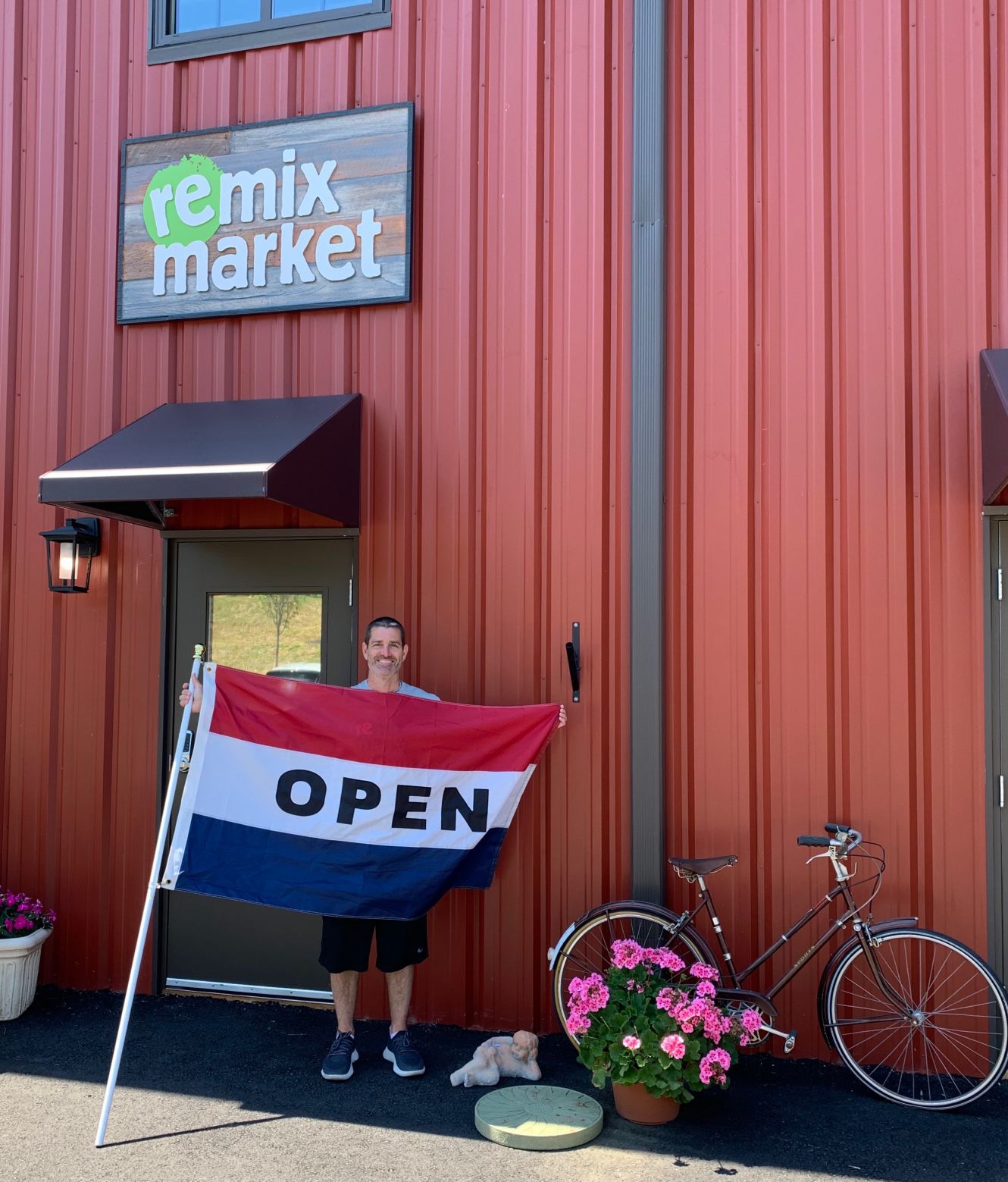 Photo_Business_Remix.jpg Remix Market